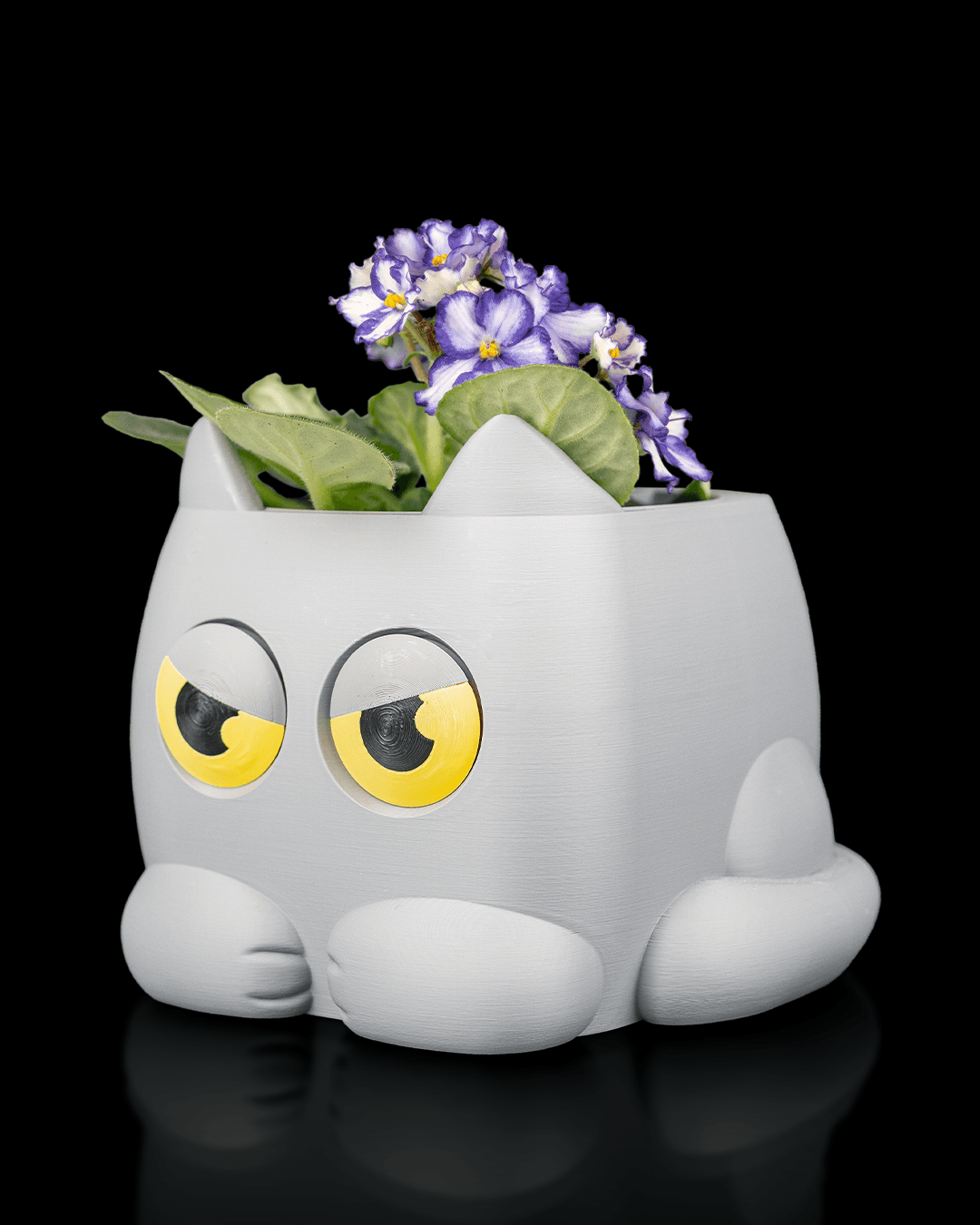 Gumpy Kitty Planter